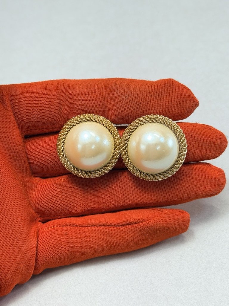 Gay Boyer Faux Pearl Clip On Earrings Classic Gold Tone Mesh Vintage Designer
